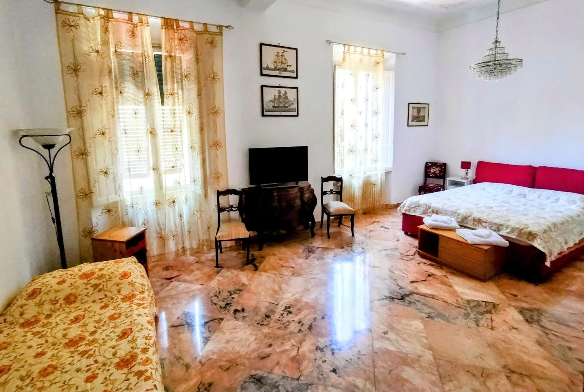 Gabry'S Home Three-Bedroom Big Apartment Near City Center & Train Station To Pisa And Florence & Ferries To Sardegna Corsica Livorno Luaran gambar